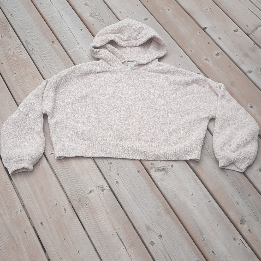Cropped sweater
